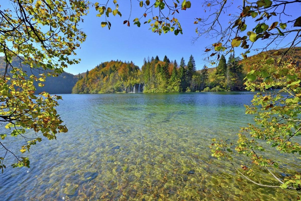 Andrea In Sertic Poljana - Haus Fuer 6 Personen Plitvička Jezera Esterno foto