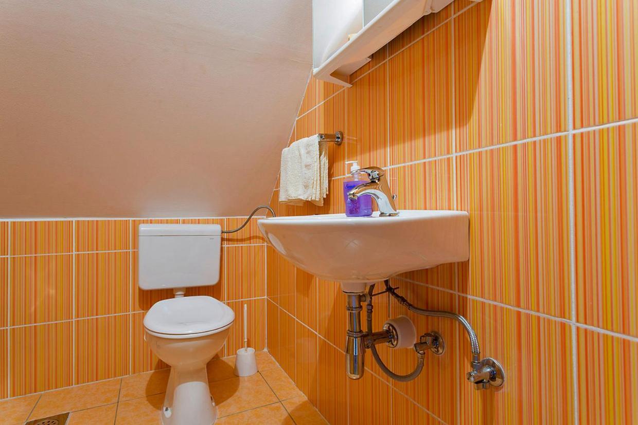 Andrea In Sertic Poljana - Haus Fuer 6 Personen Plitvička Jezera Esterno foto